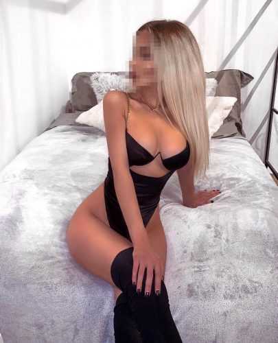 Samsun Atakum Esmer Zeynep 28 Yaşında Kendi Yeri